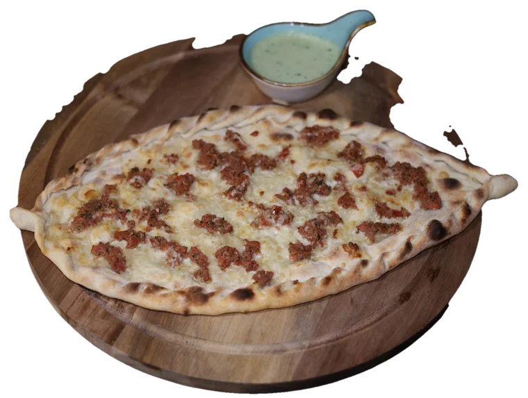 Pide mit Hackfleisch
